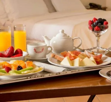 Bed and breakfast Rosmini 2*